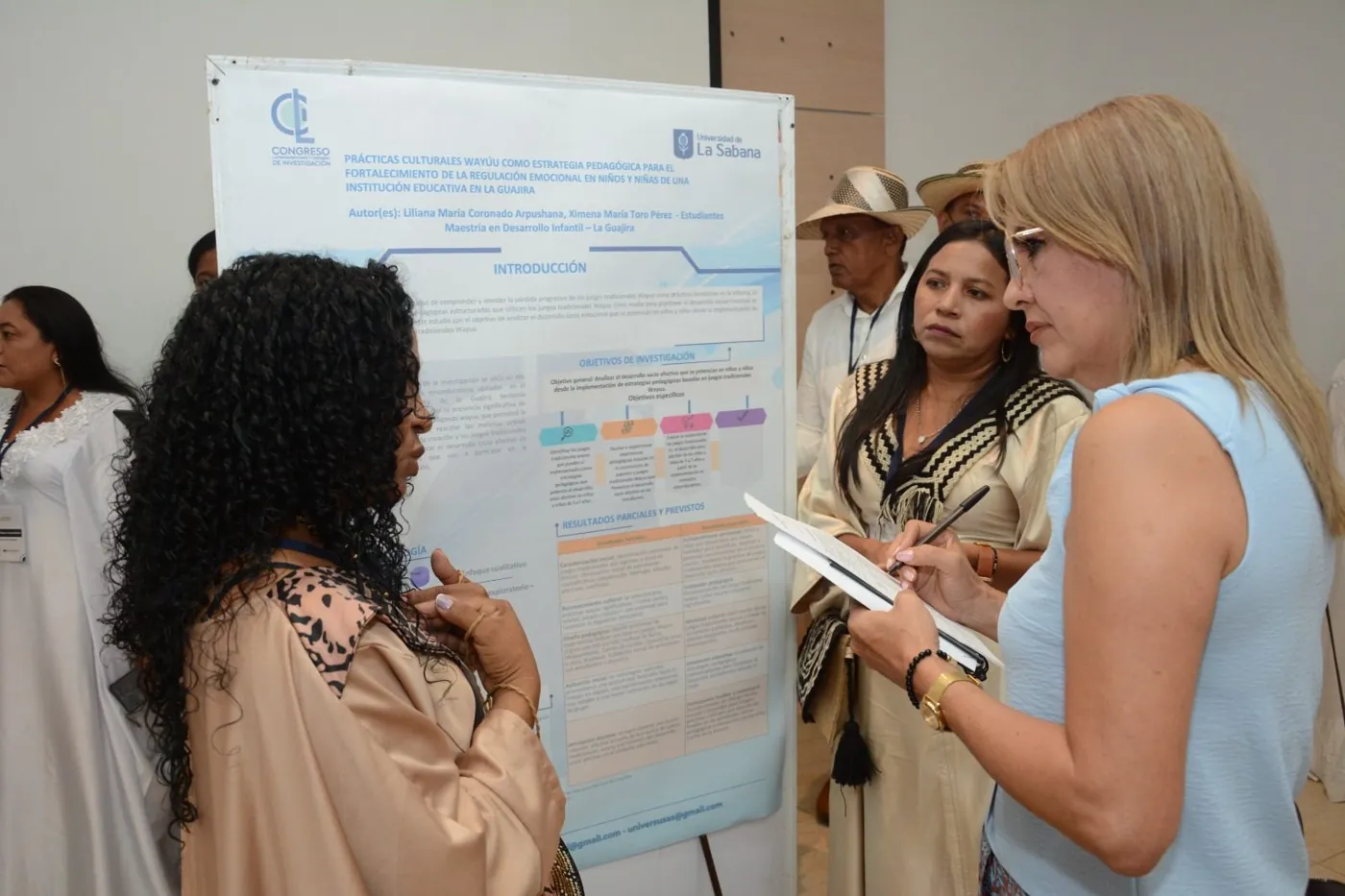 Presentación de póster en el COLACI 2025 (foto 18)
